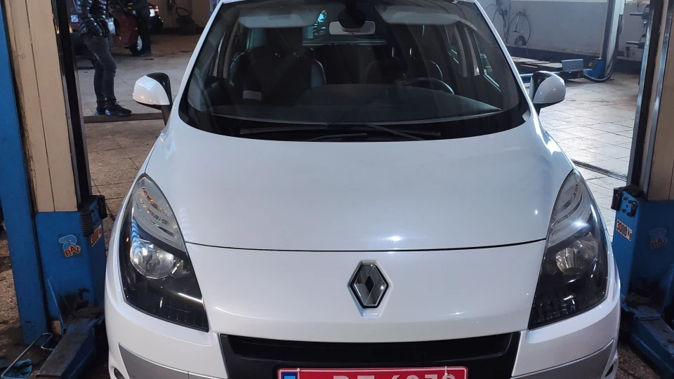 Renault Scenic 1.5 dci 4