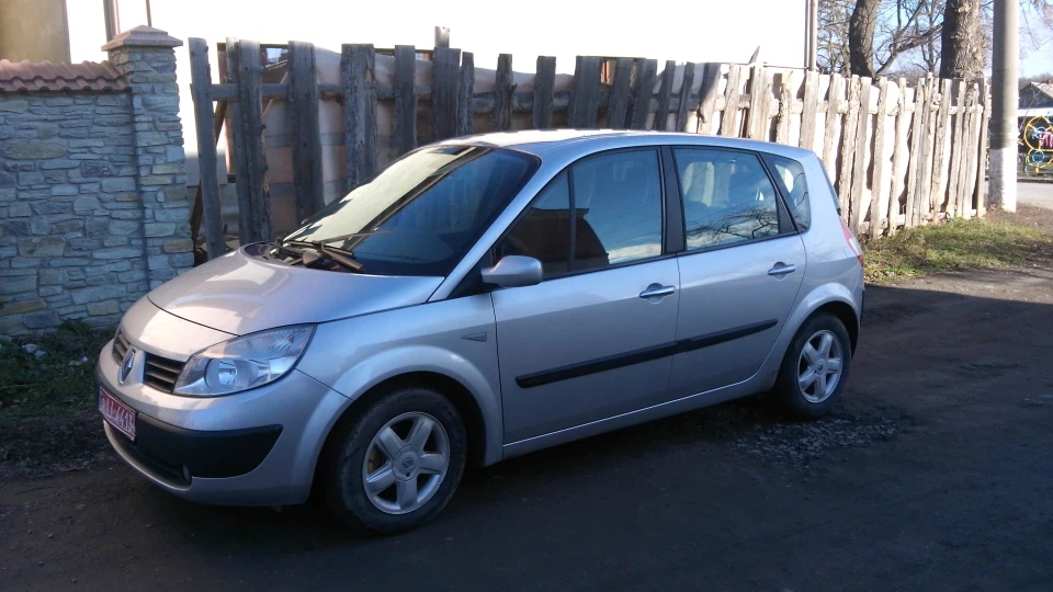 Renault Scenic 1.5 dci78 kilovat 3