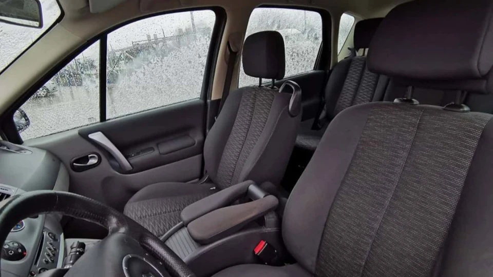Renault Scenic 1.6 16v бензин 3