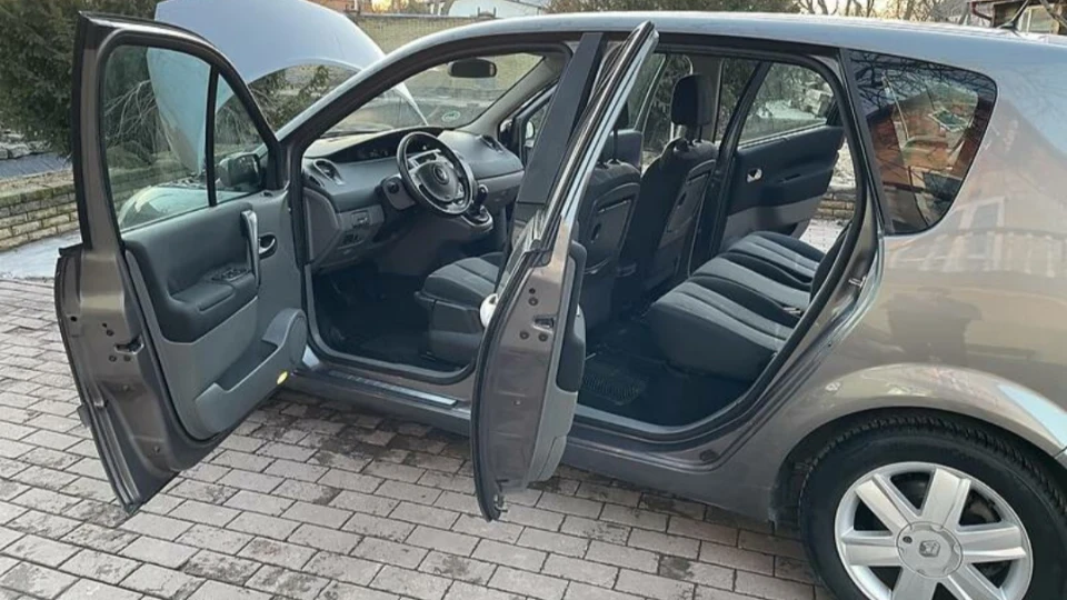 Renault Scenic 1.6 16v 3