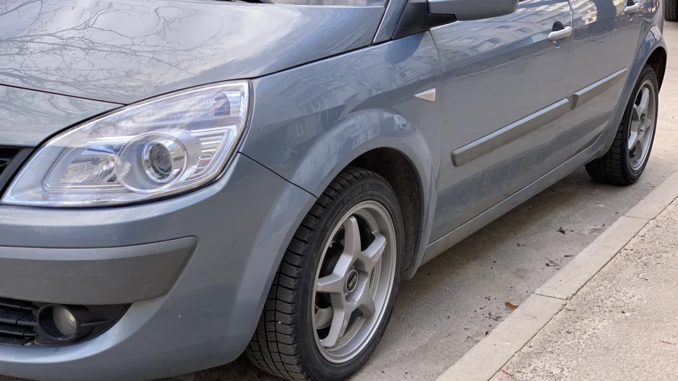 Renault Scenic 2.0 АКПП 5