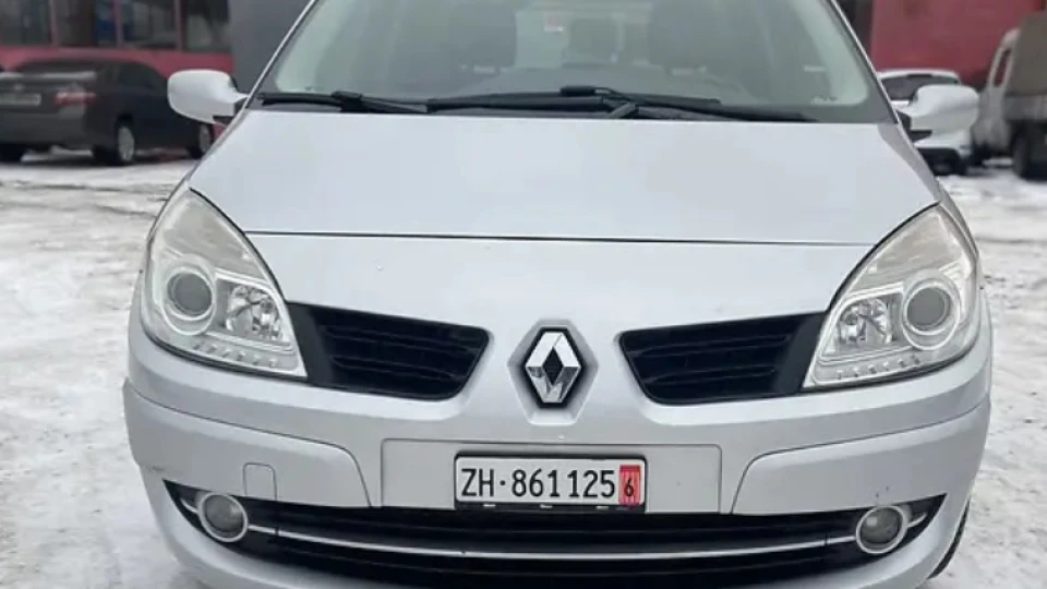 Renault Scenic 2.0 Бензин 2
