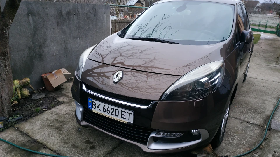 Renault Scenic 2.0 CVT by Roomer 2