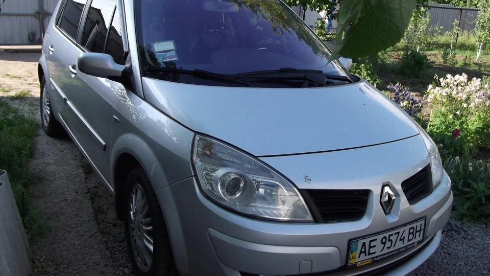 Renault Scenic 2.0/16V 3