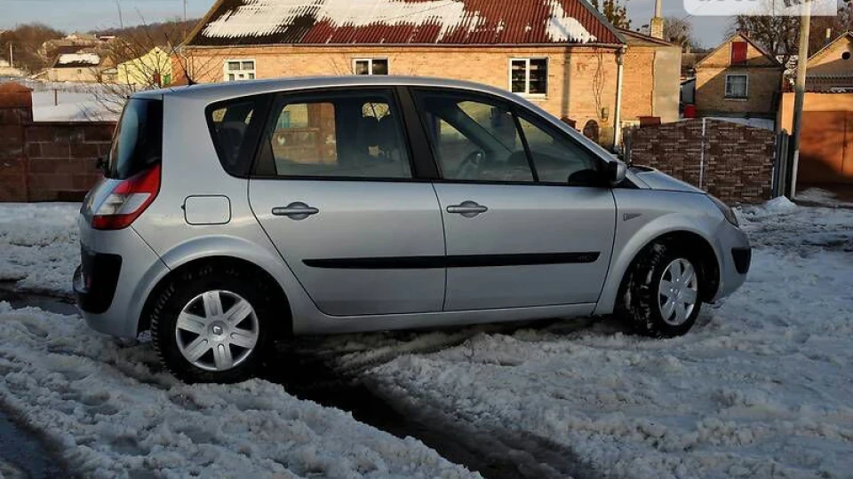 Renault Scenic 78 Kw 6ти ступка 2