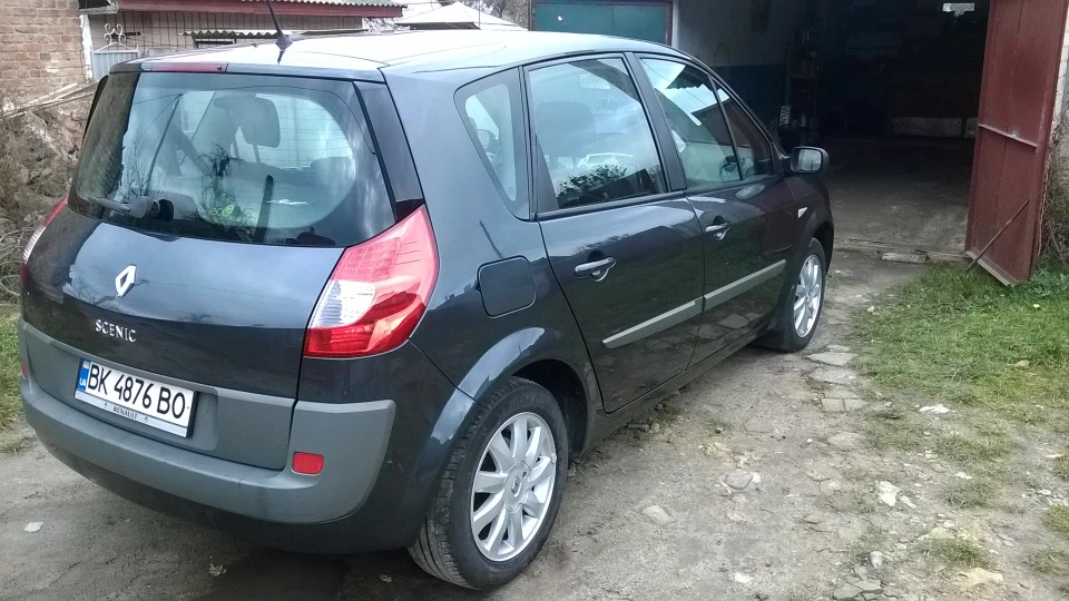 Renault Scenic ARTIST 1.5 dci 5