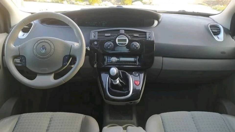 Renault Scenic Француа П'ятий 2