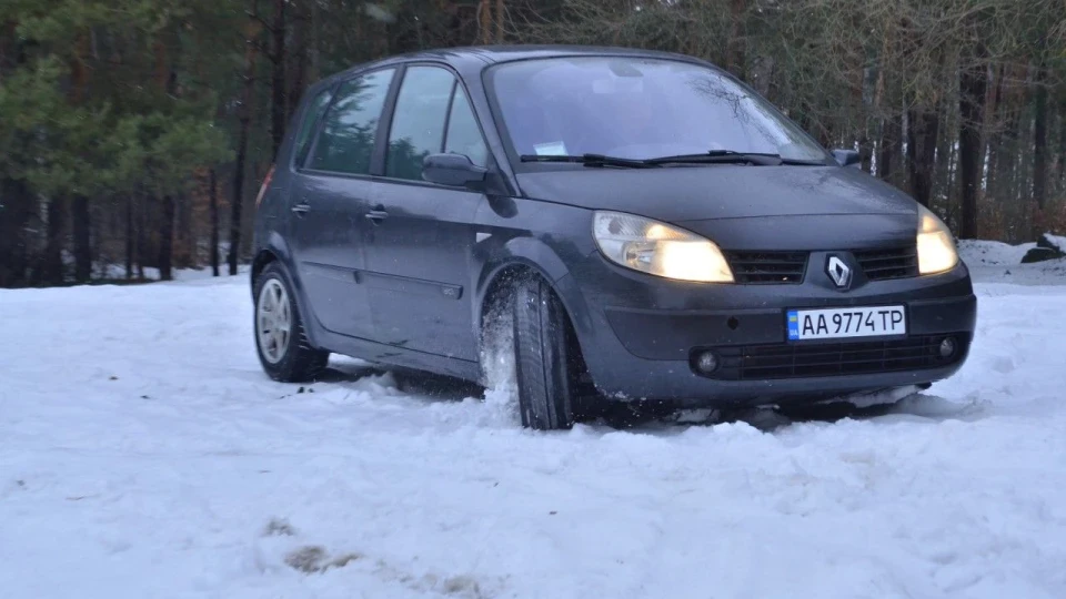 Renault Scenic II 1.5dci 3