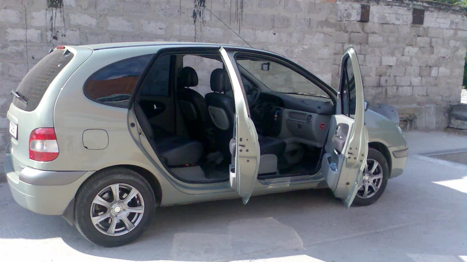 Renault Scenic Scenic1 ф. 2 Дв.2.0 АКПП 5