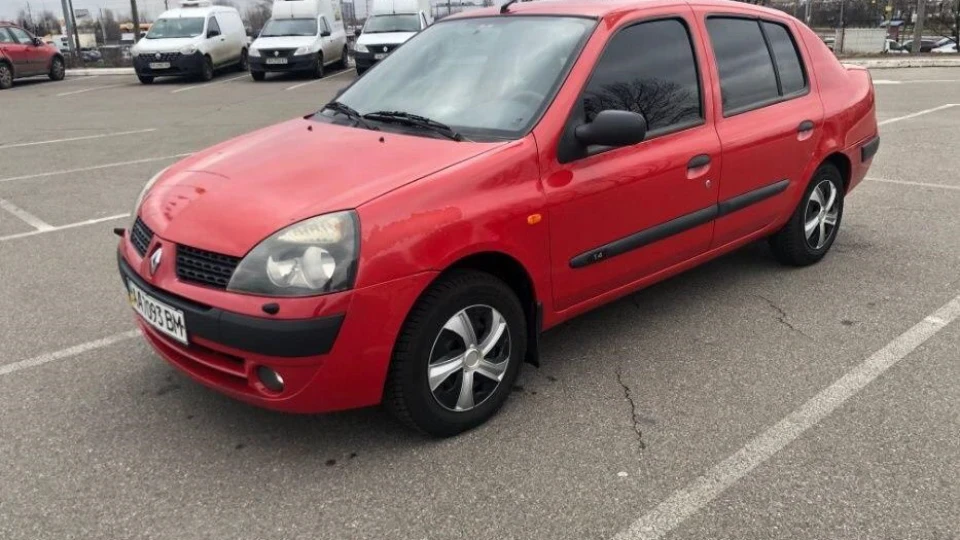 Renault Symbol 4