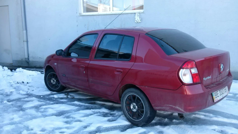 Renault Symbol 4