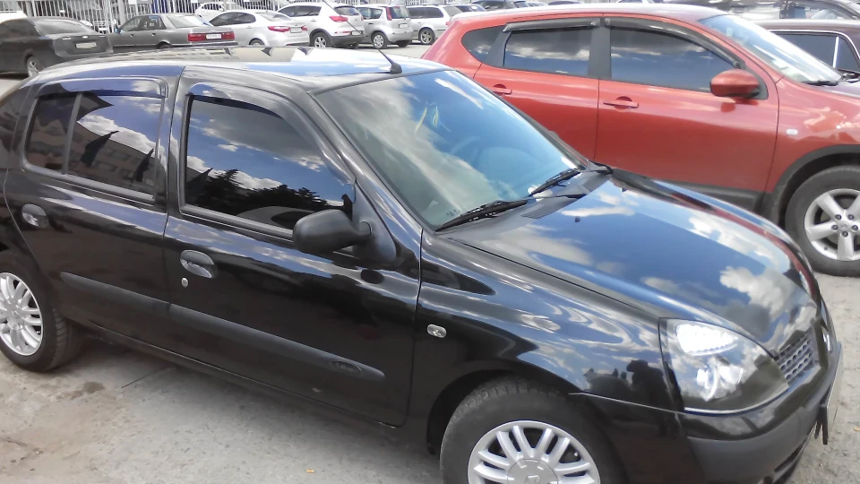 Renault Symbol Black 2