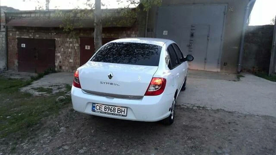 Renault Symbol II Білий Ведмідь 2