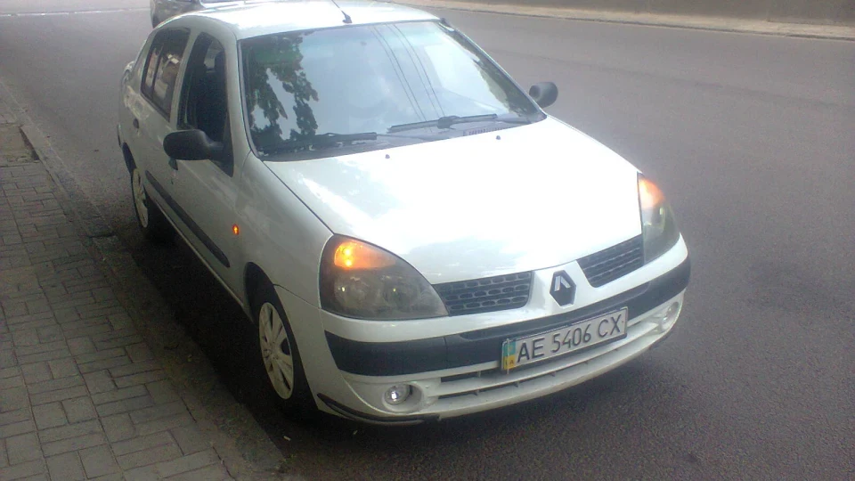 Renault Symbol Нічого Така 4