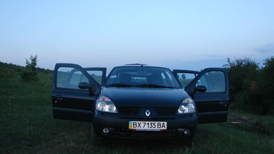 Renault Symbol Повний фарш 3