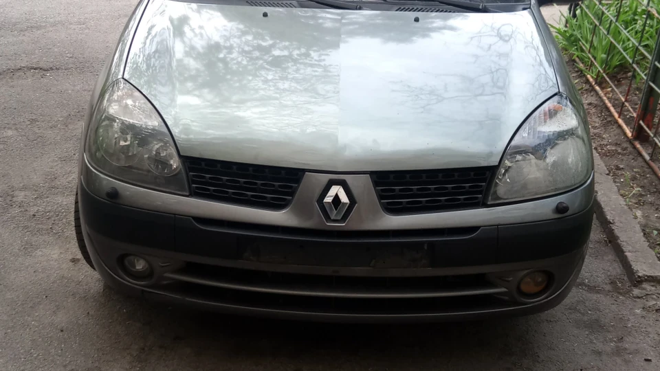 Renault Symbol Прищепка
