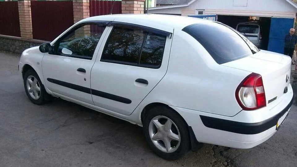 Renault Symbol Worker 3