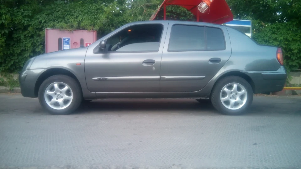Renault Symbol Таракан 3