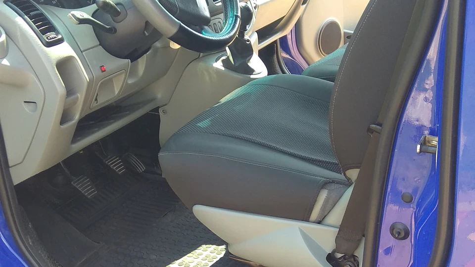 Renault Trafic 4