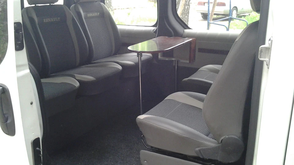Renault Trafic 5