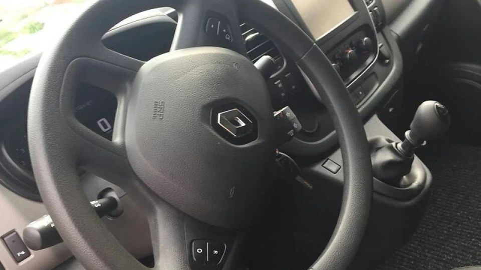 Renault Trafic 140ps. Twinturbo 4