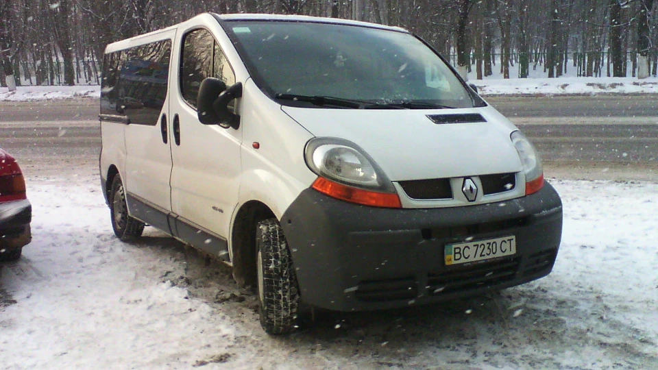 Renault Trafic 1.9 cdti 4