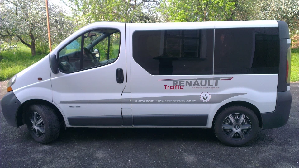 Renault Trafic 1.9 dci Turbo 2
