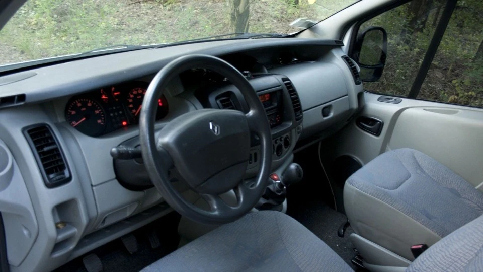 Renault Trafic 1.9 DCi 5