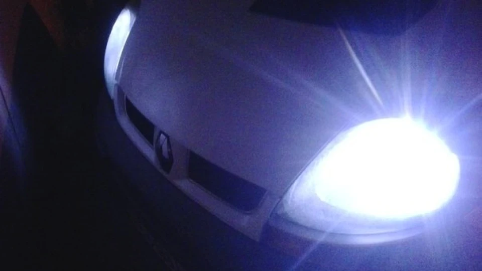 Renault Trafic 1,9 (Renault Garage Büs) 3