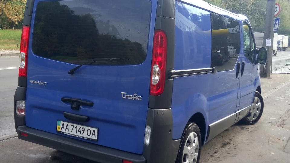 Renault Trafic 2-літровий пацан 2