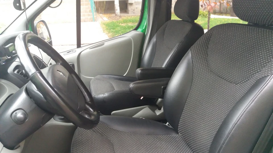 Renault Trafic 2.0 cdi 4