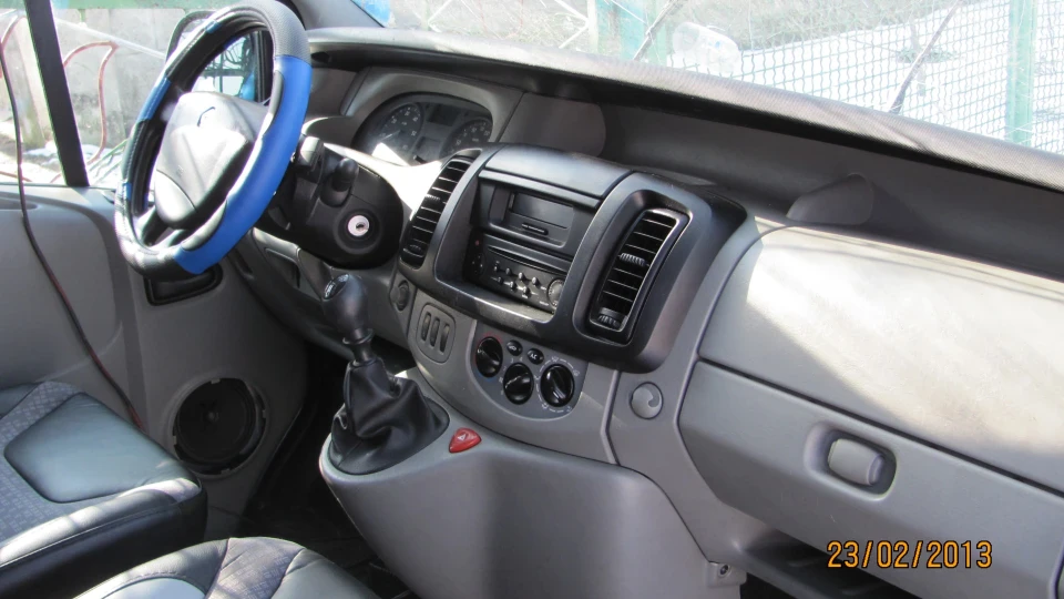 Renault Trafic 2.0 ЛАСТІВКА 4