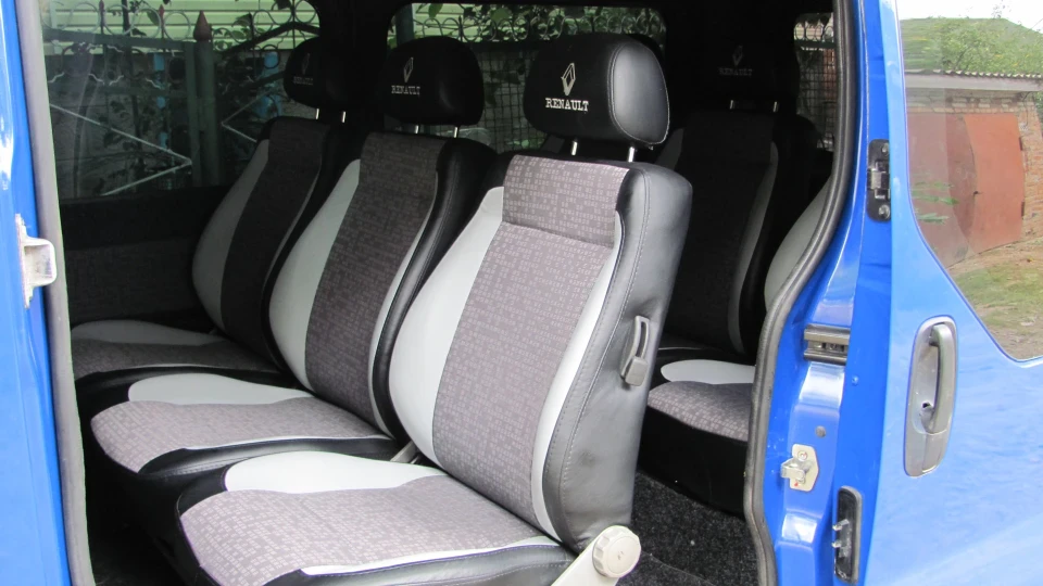Renault Trafic 2.0 ЛАСТІВКА 5