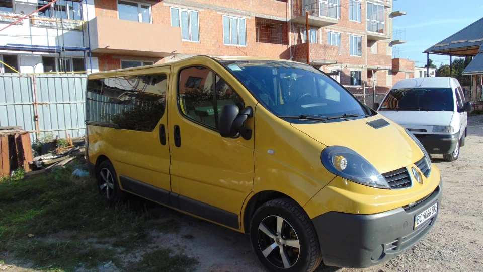 Renault Trafic 2.0 TDI 2