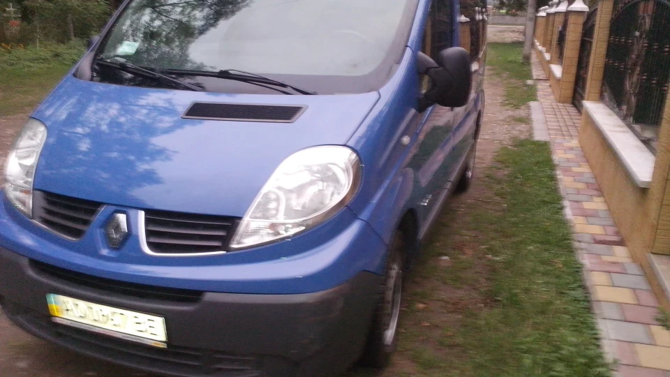 Renault Trafic 2.0 турбо