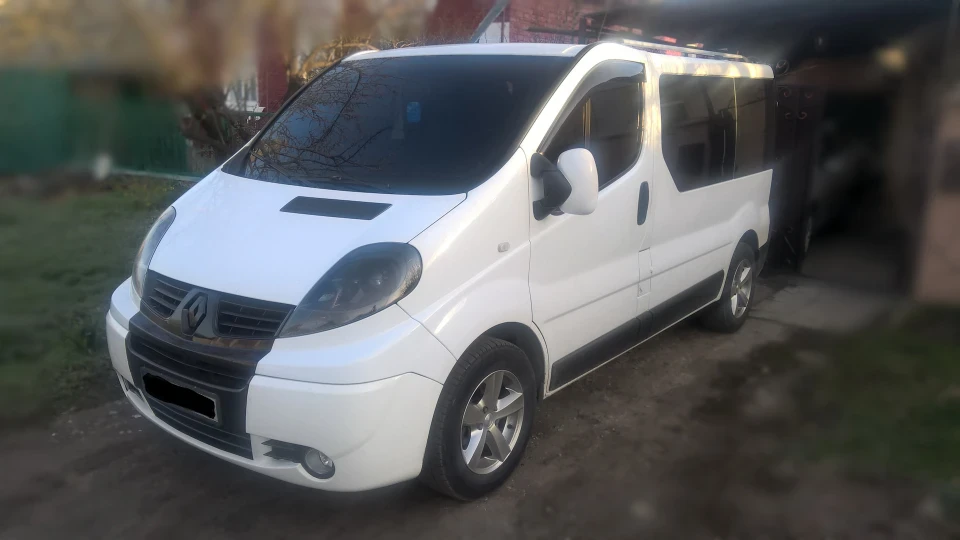 Renault Trafic 2.0dci 115л.с. 2