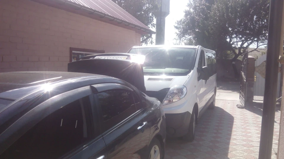 Renault Trafic 2.0.turbo 5