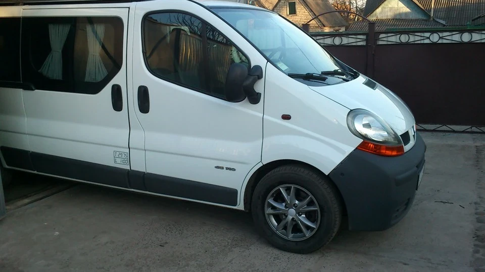 Renault Trafic 2.5 140DCI Long