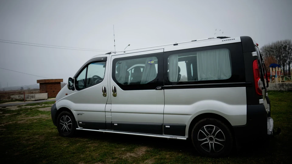 Renault Trafic 2.5 dCi MT L2H1 Combi