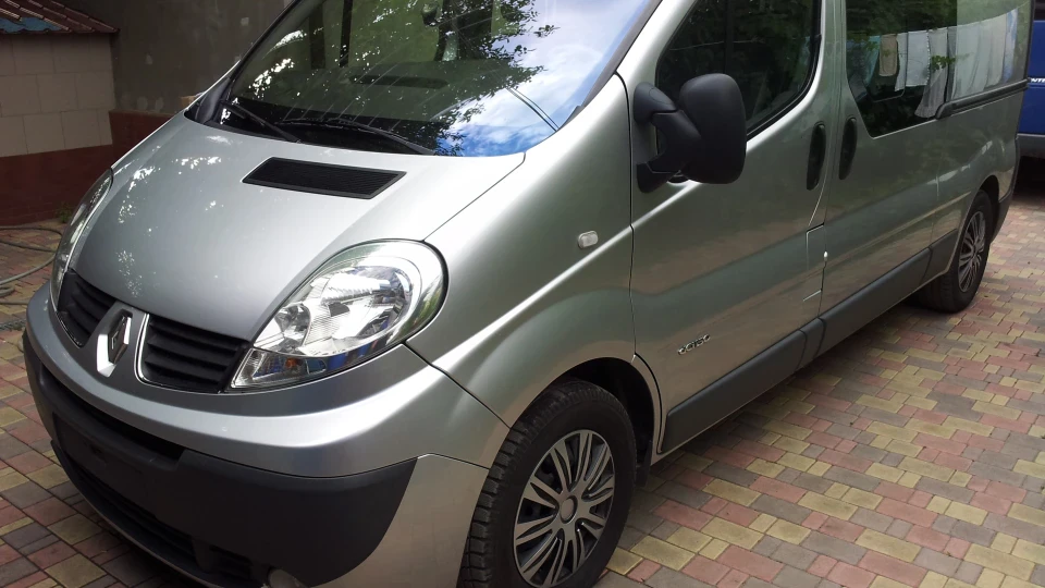 Renault Trafic 2.5 турбо