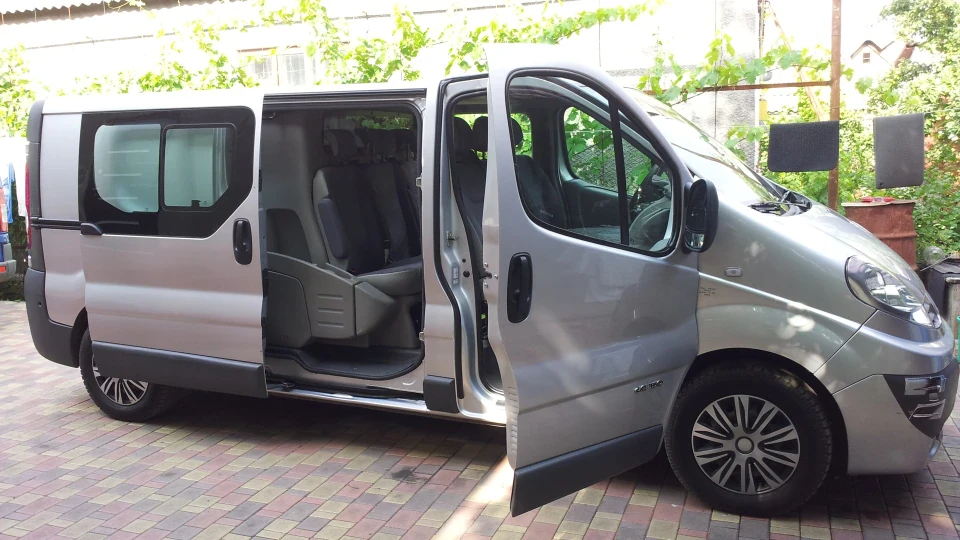 Renault Trafic 2.5 турбо 3