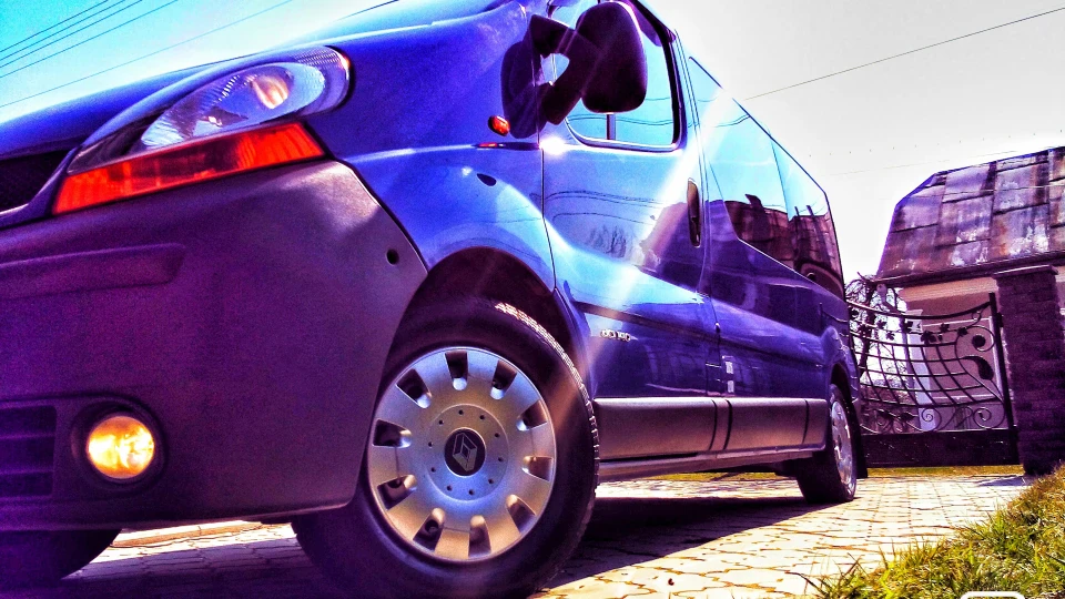 Renault Trafic 2.5 турбо 3