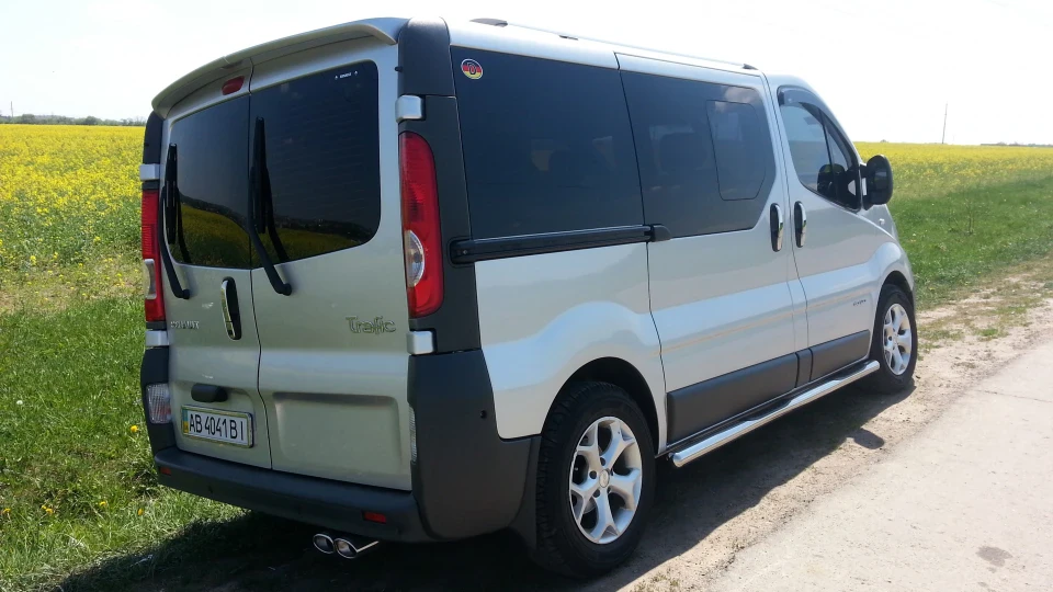 Renault Trafic 2.5 турбо 3