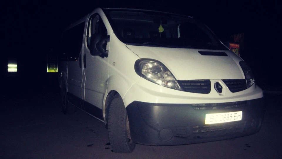 Renault Trafic Білий 2.0 DCI 5