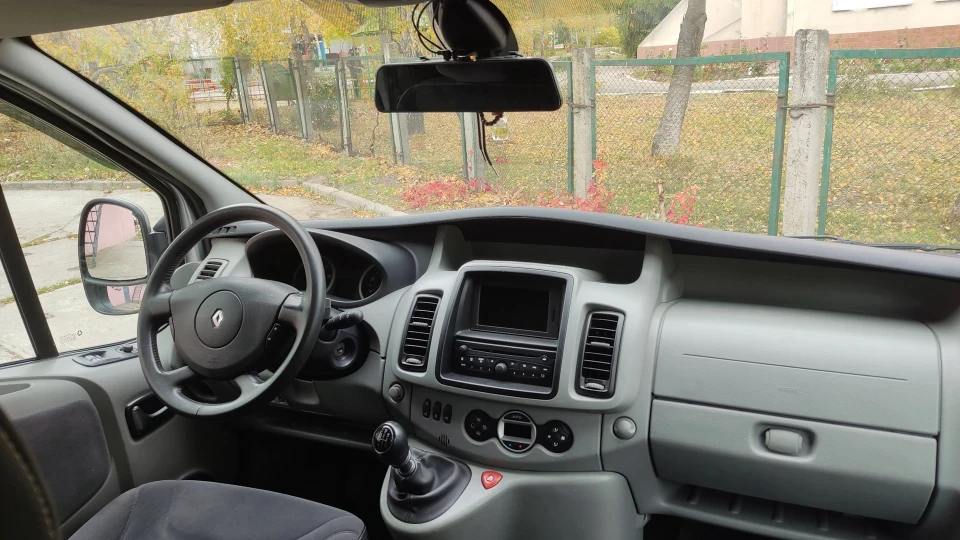 Renault Trafic Black edition 4