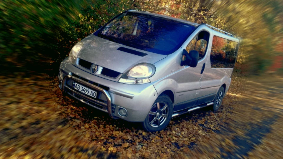 Renault Trafic dci100 3