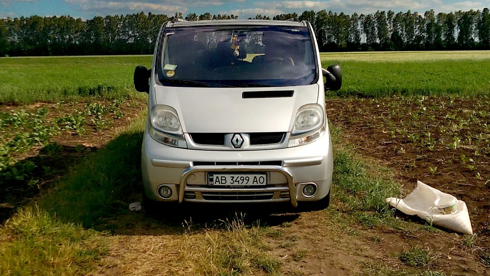 Renault Trafic dci100 4