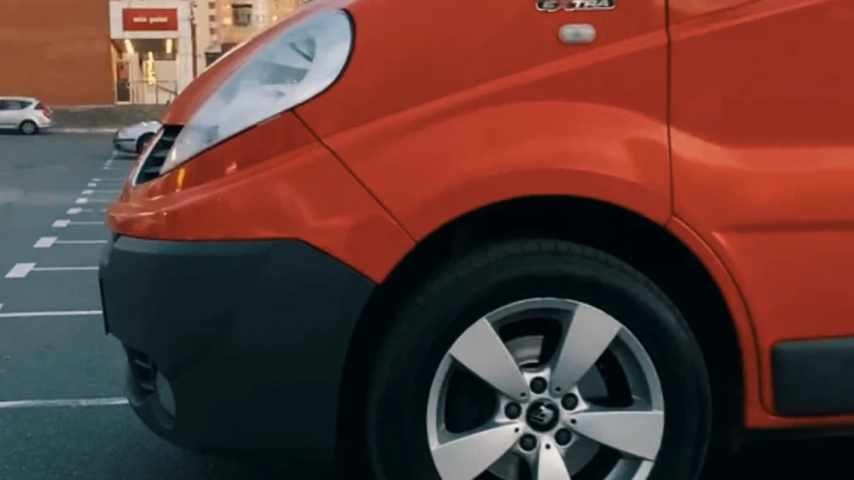 Renault Trafic Дівчинка 2