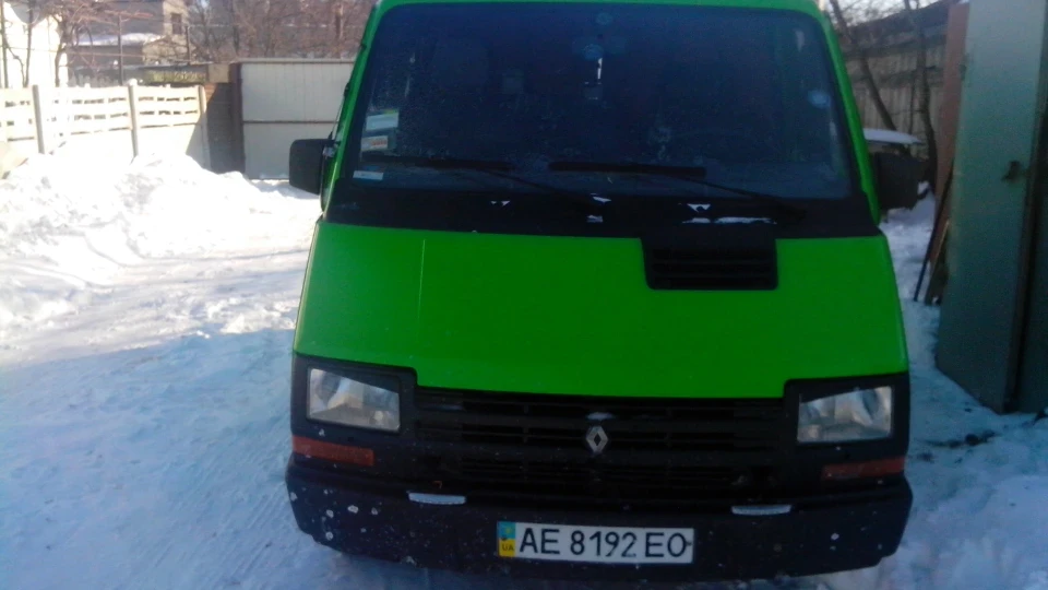 Renault Trafic коник 2