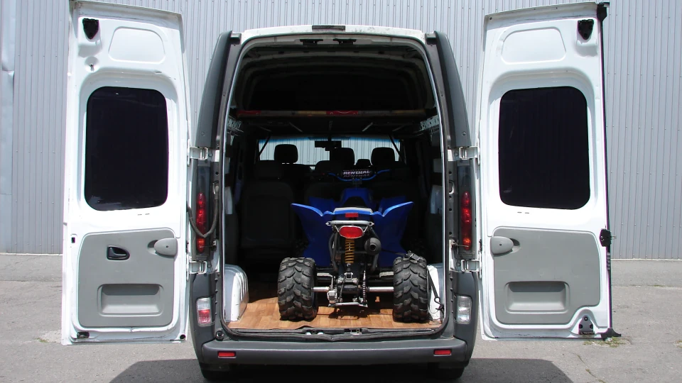 Renault Trafic MOTOCROSS 4
